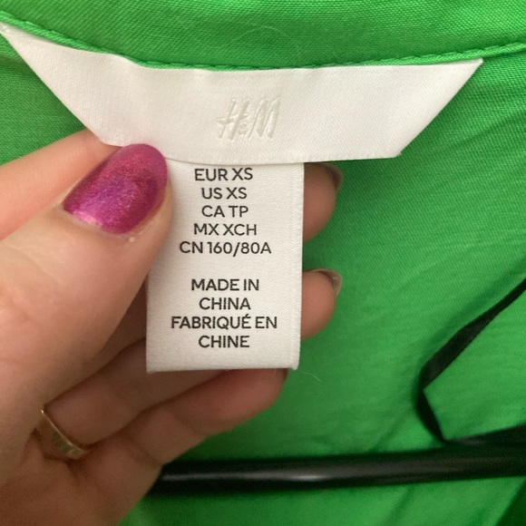 H&M Satin Mini Wrap Dress - Picture 6 of 6